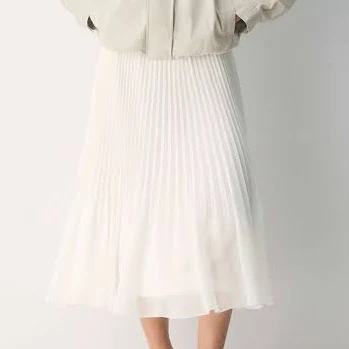 skirt Aritzia Wilfred Women's Twirl Pleated Skirt Aritzia $150