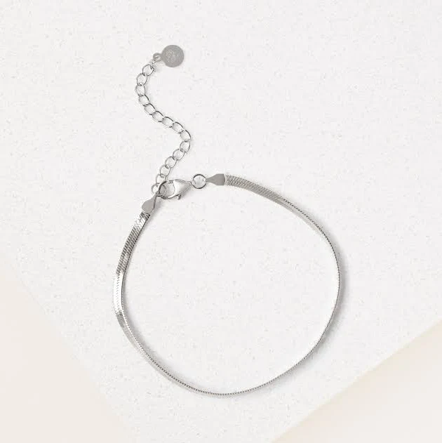 accessory Caitlyn Minimalist Dainty Herringbone Chain Statement Bracelet Caitlyn Minimalist $37