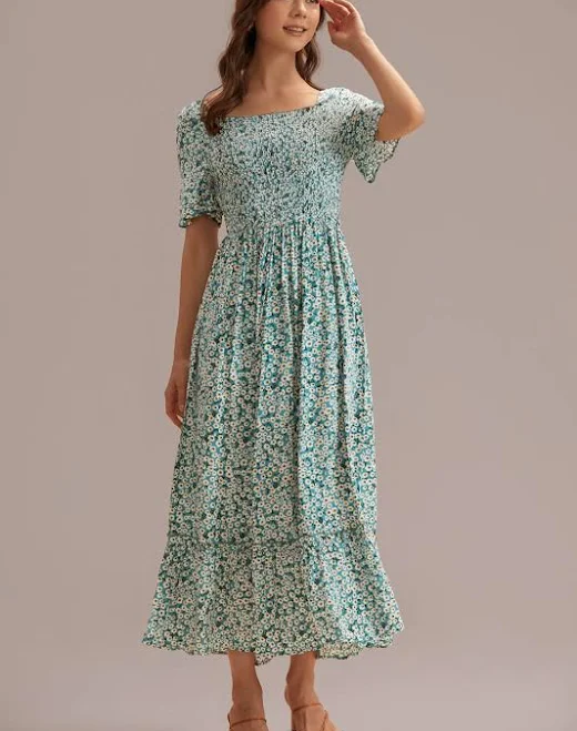 dress Floral Short Sleeve Square Neck Shirring Ruffle Tiered Midi Dress Petal Lush $32
