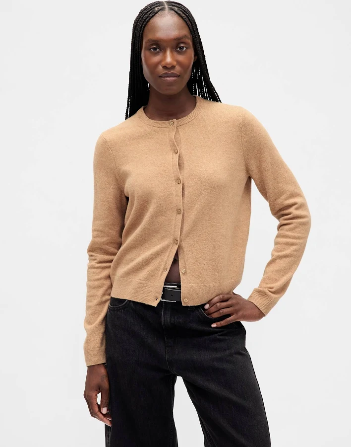 top Gap Women's Cashsoft Crop Cardigan Gap $34