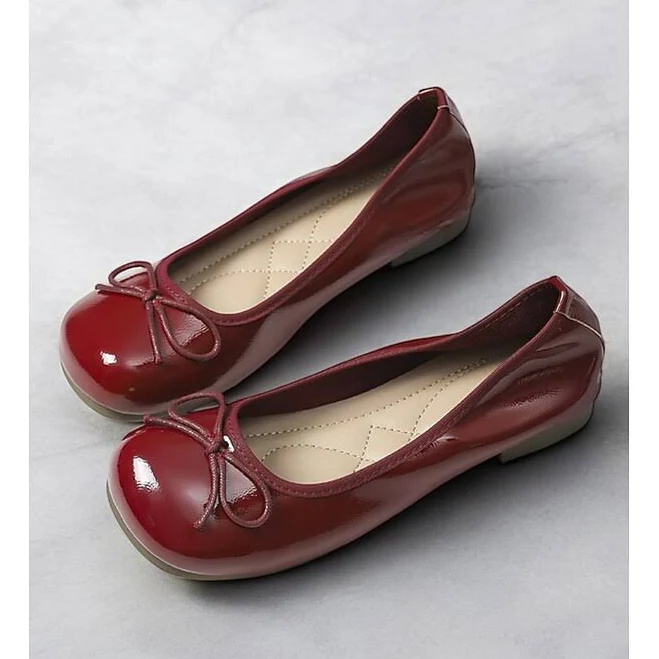 shoes Women's Patent Leather Round Toe Slip-On Ballet Flats with Bow MiniInTheBox.com $32.99