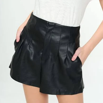 Prova | Rue Tailored Pleated Leather Shorts Black / Small