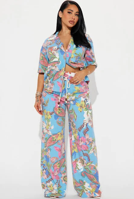 Fashion Nova Short Sleeve Button Up Shirt Wide Leg Pant Set in Multi