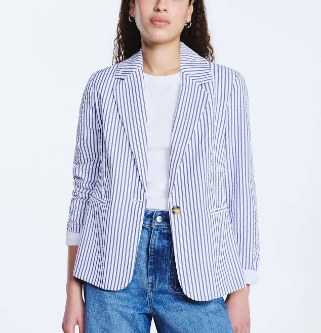 Free Assembly Women's Single Breasted Seersucker Blazer