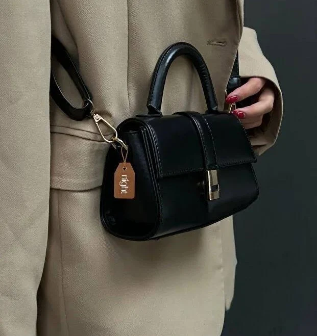 Minimalist Vegan Leather Crossbody Bag with Gold Hardware