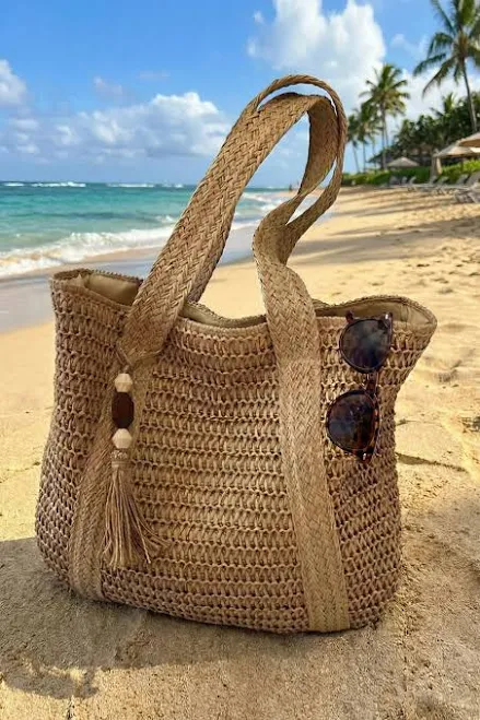 Cupshe Women's Chic Handwoven Straw Tote Bag with Tassel Accent