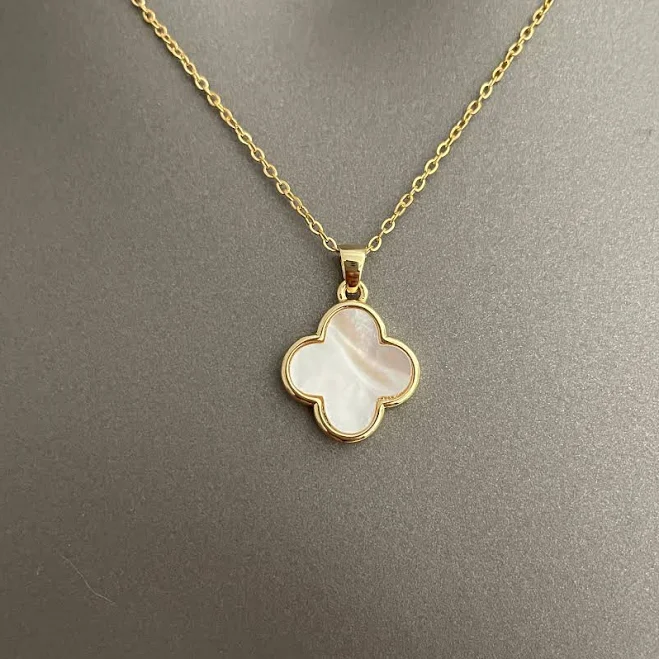 Dainty Minimalist Gold Plated Seashell Pendant Necklace