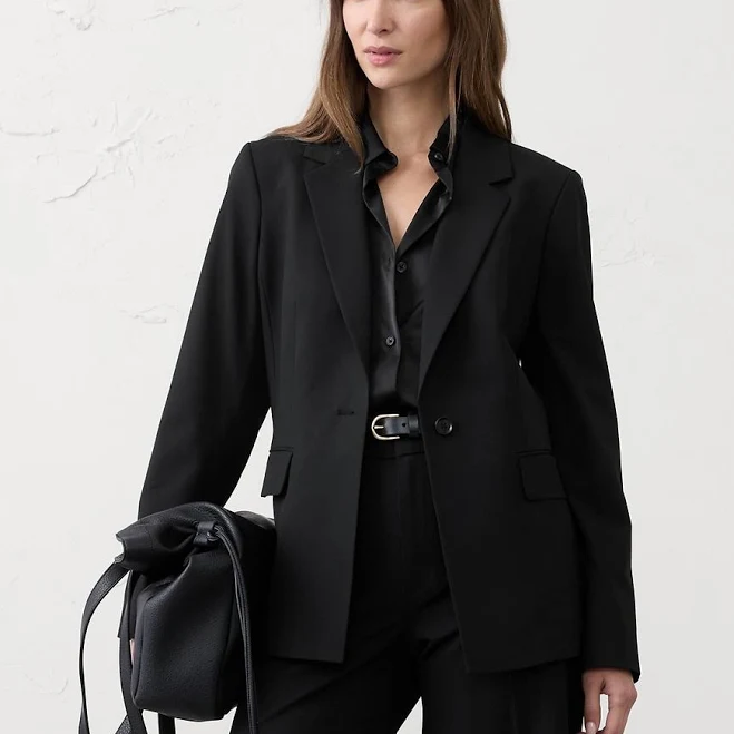 Sculpted Stretch Blazer