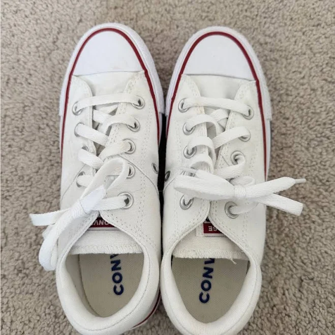 Converse Shoes | Converse White Canvas Low-Top Sneakers With Red Accent | Color: Red/White | Size: 5 | Amberbrown790's Closet