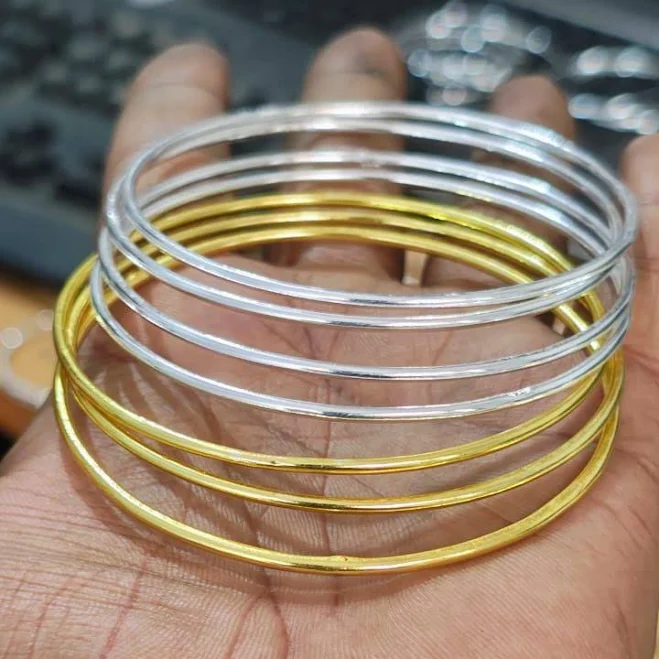 Mixed Metal Bangle Set
