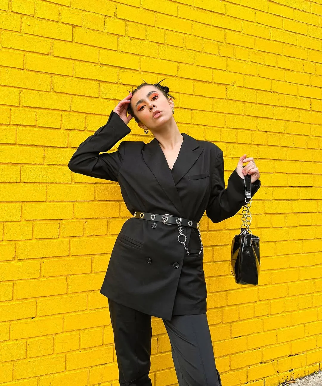 cute fall outfits docs 2026 Tailored Black Layers with Statement Accessories Feel Effortlessly Modern