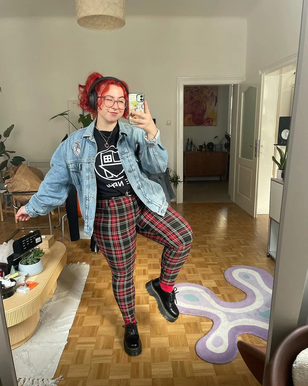 cute fall outfits docs 2026 Plaid Pants and Denim Jackets Bring Out the Playful Side of Docs