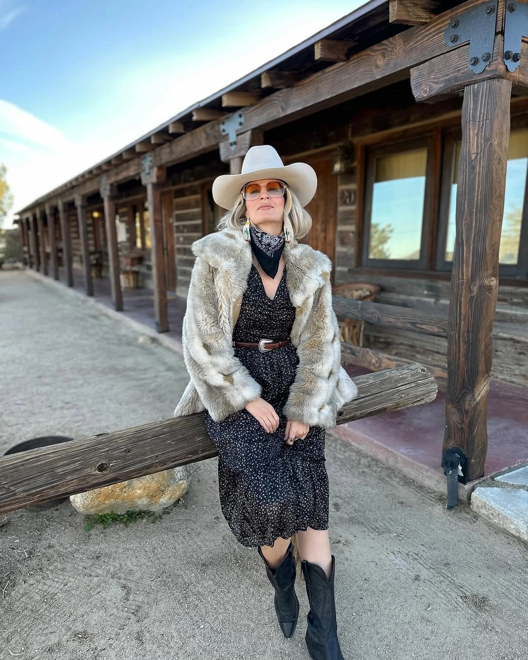 Boho Chic Fall Outfits 2026: 22 Effortless Bohemian Looks You'll Want to Wear This Season