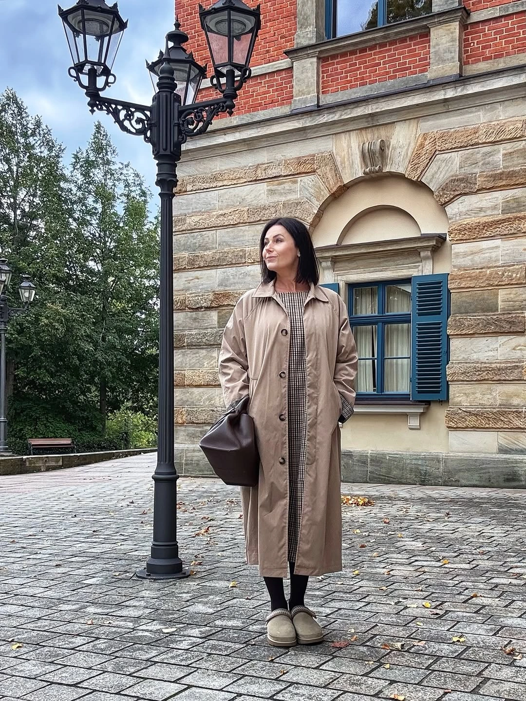 early fall outfits 2026 Relaxed Neutral Layers for Cozy European Mornings