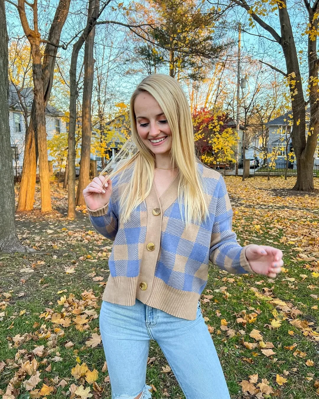 Early fall outfits ideas 2026 Soft Checkered Cardigans For Golden Autumn Days