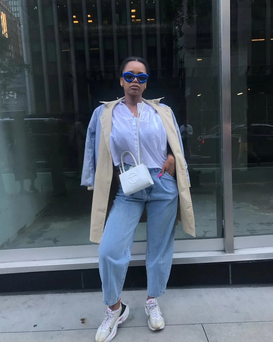fall 2026 outfits for black women Relaxed City Style With Everyday Essentials