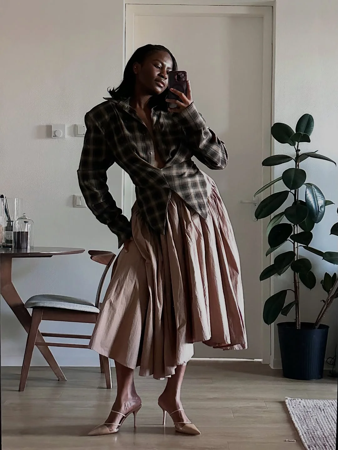 fall 2026 outfits for black women Soft Neutrals With Romantic Autumn Layers
