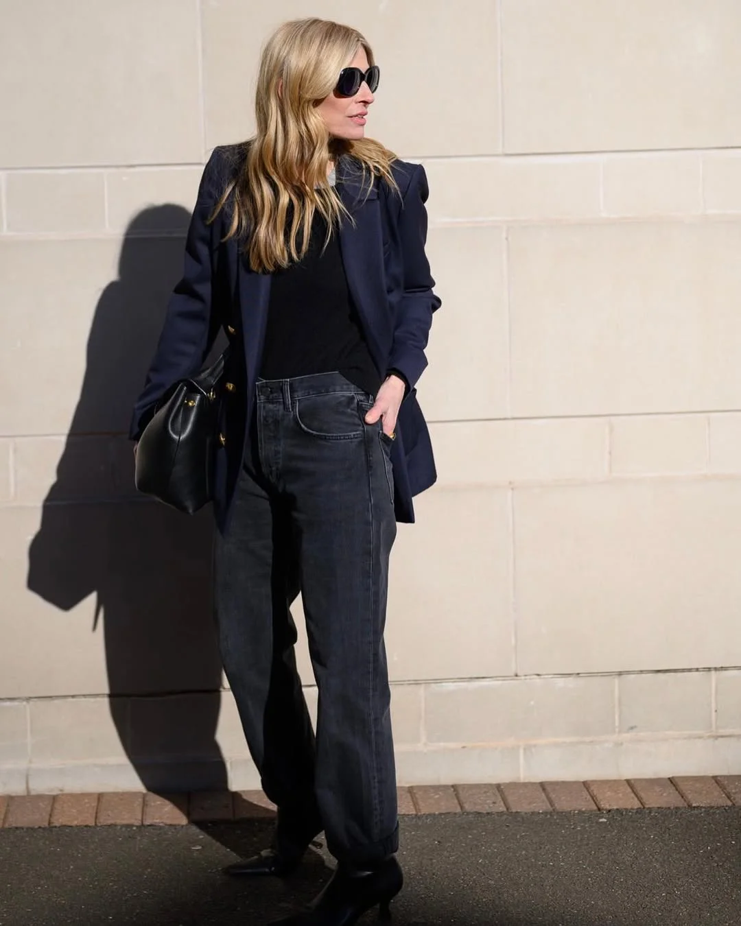 Fall blazer outfit inspo 2026 Relaxed Navy Blazer and Dark Denim for Timeless Everyday Style