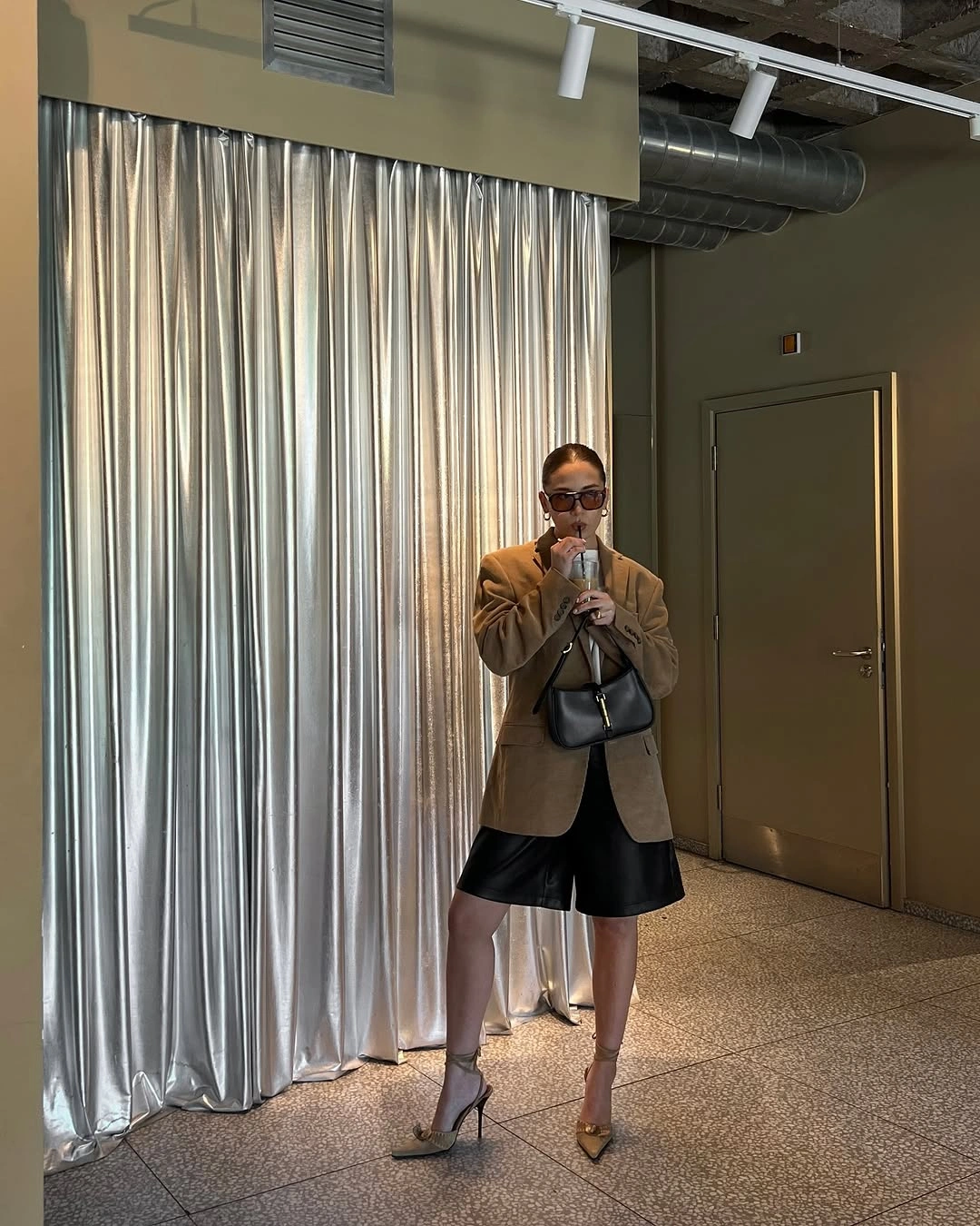 fall date night outfits 2026 Oversized Blazer Styling for Fashion-Forward Date Nights