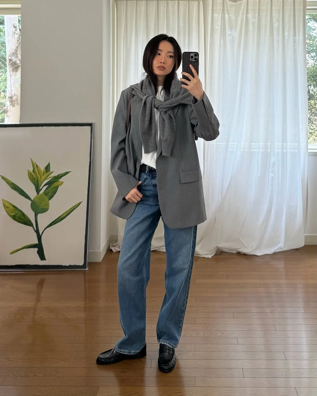 fall denim outfits for women 2026 Grey Blazers and Straight Denim for Quiet Office-Core Styling