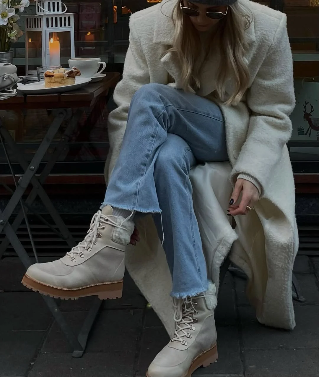 fall denim outfits for women 2026 Light Wash Denim and Cream Layers for Cozy Fall Weekends
