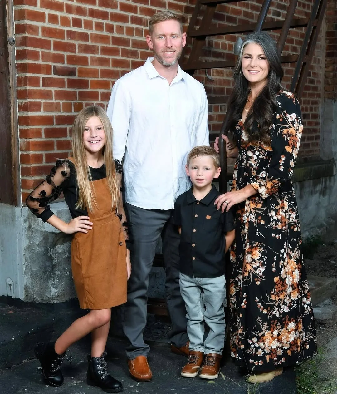 Fall Family Picture Outfits 2026: 21 Cozy & Timeless Outfit Ideas for Beautiful Family Photos
