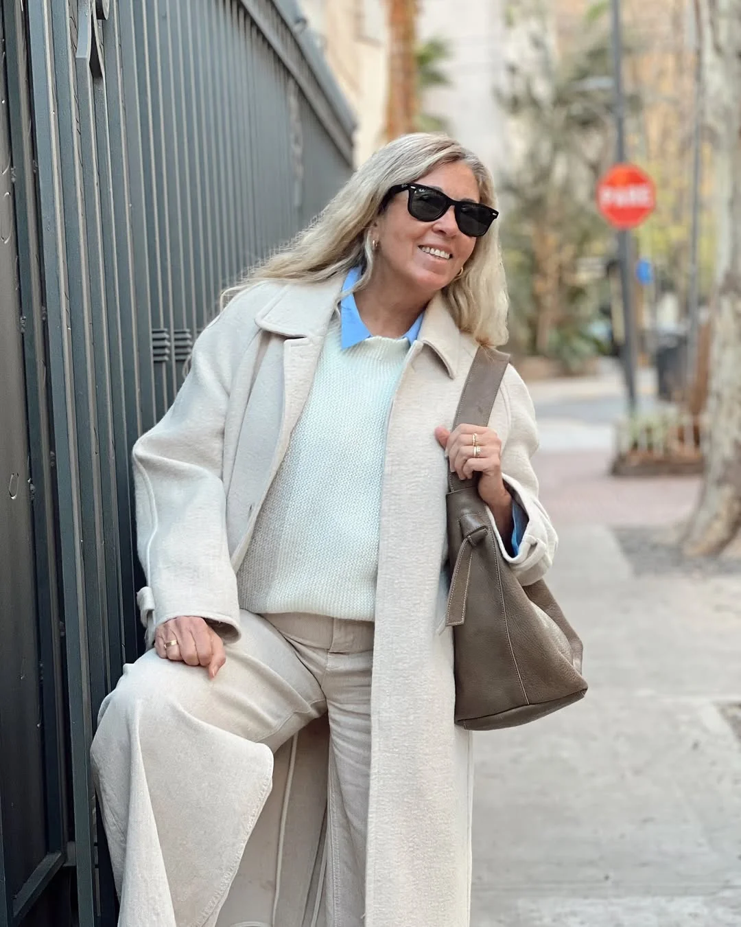 fall fashion for women over 40 Light Neutrals That Instantly Brighten Autumn Days