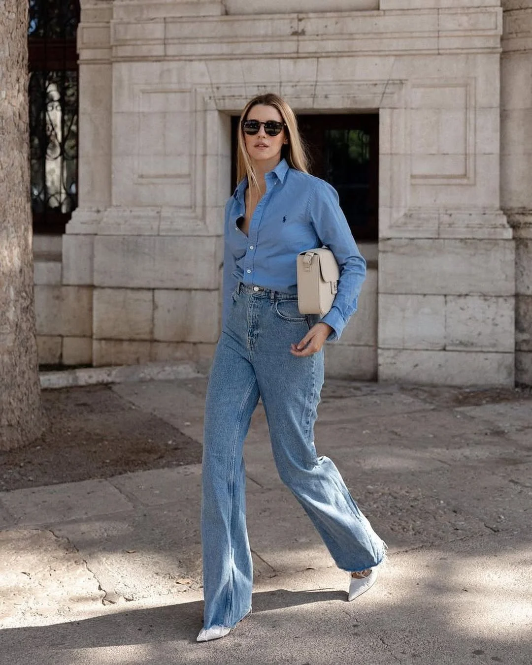 fall outfits for big busted women 2026 Light Blue Denim Layers That Feel Fresh for Early Fall