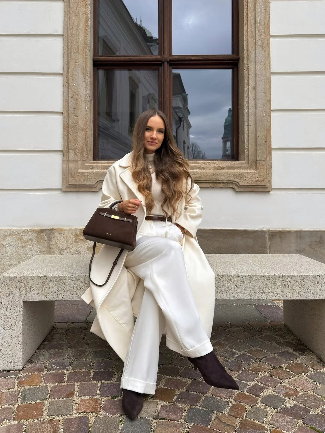 fall outfits for big busted women 2026 Monochrome Cream Looks That Feel Luxurious