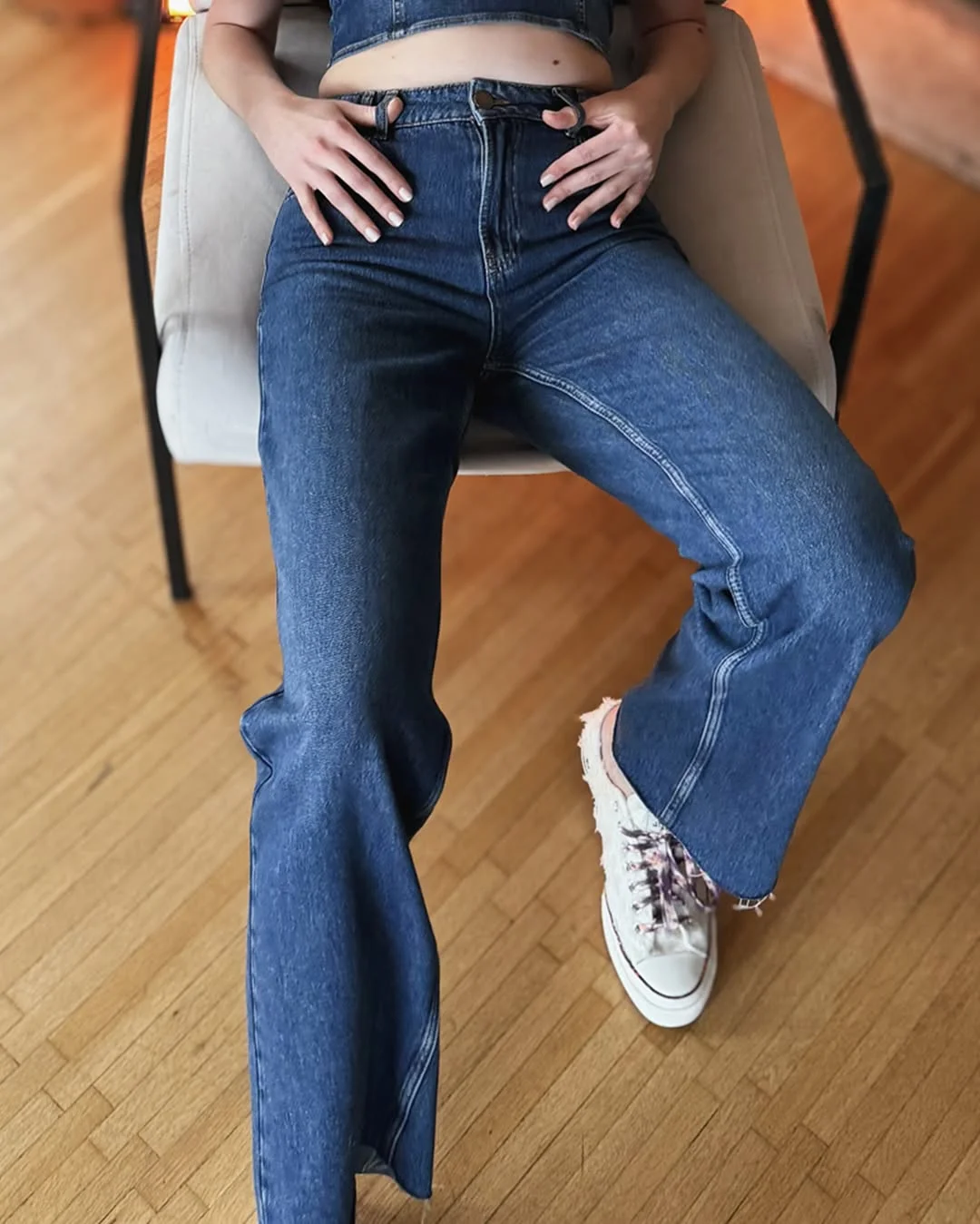 fall outfits with jeans 2026 Flared Jeans That Bring Back Retro Fall Energy