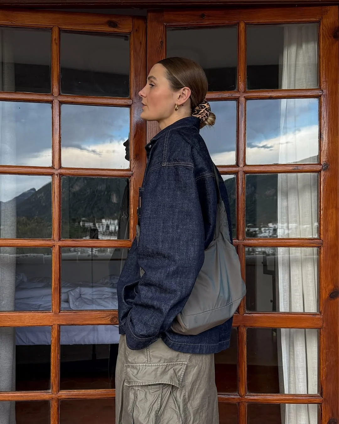 fall outfits with jeans jacket 2026 Dark Denim and Utility Pieces for a Relaxed Getaway