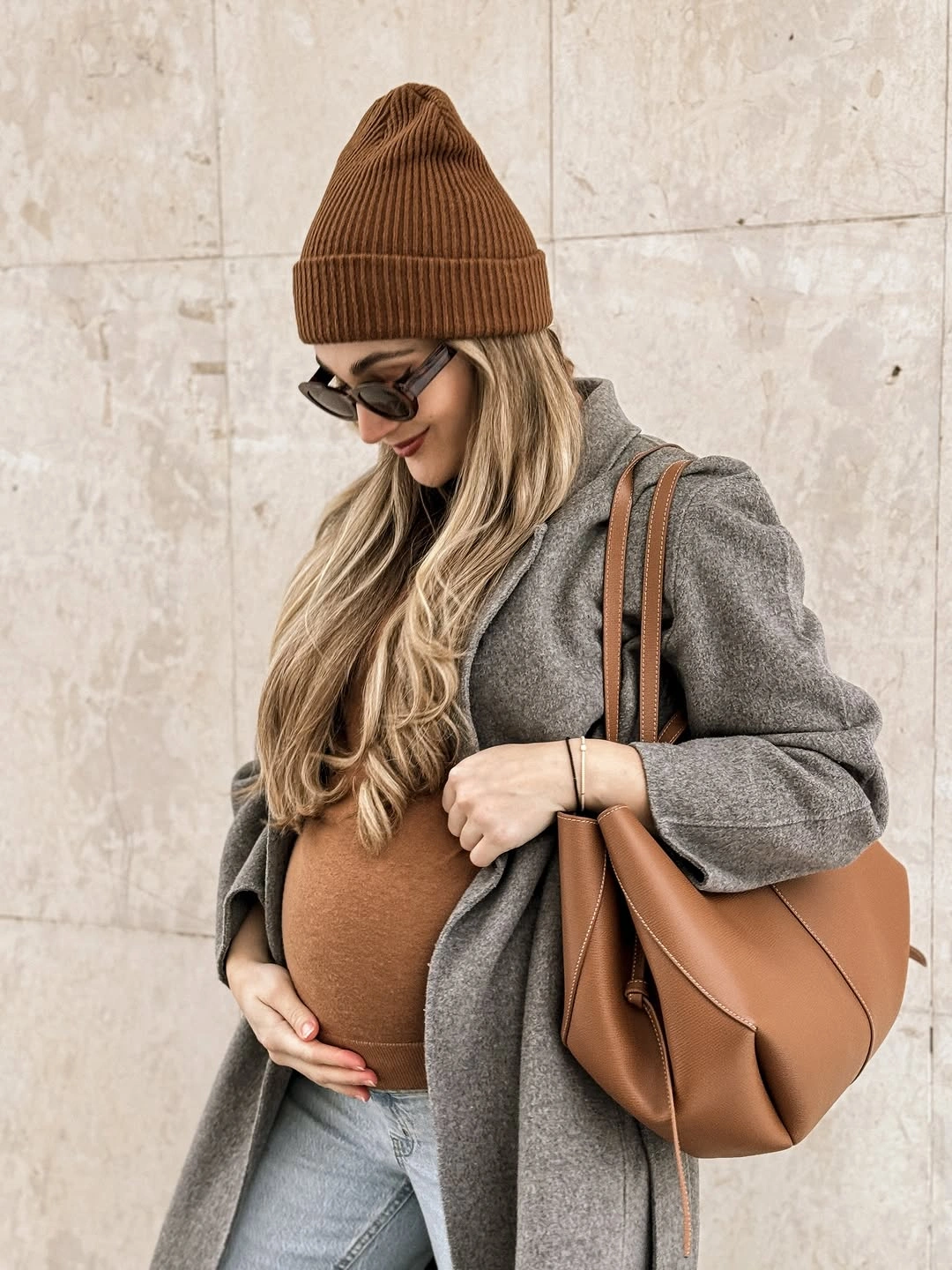 fall pregnancy outfits 2026 Warm Neutrals That Feel Made for Crisp Autumn Days