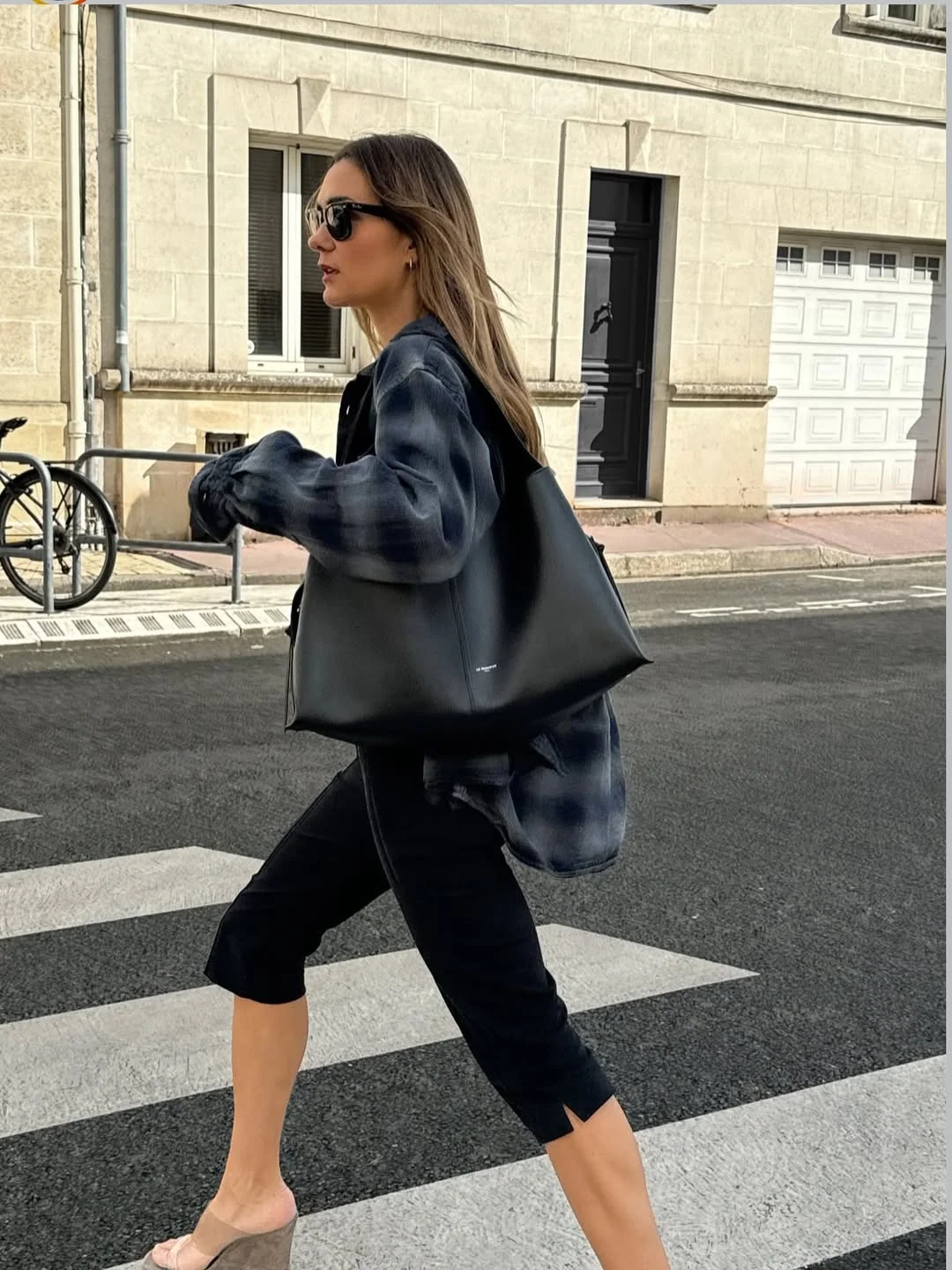 fall street fashion nyc 2026 Muted Layers Make Cold-Weather Minimalism Feel Expensive