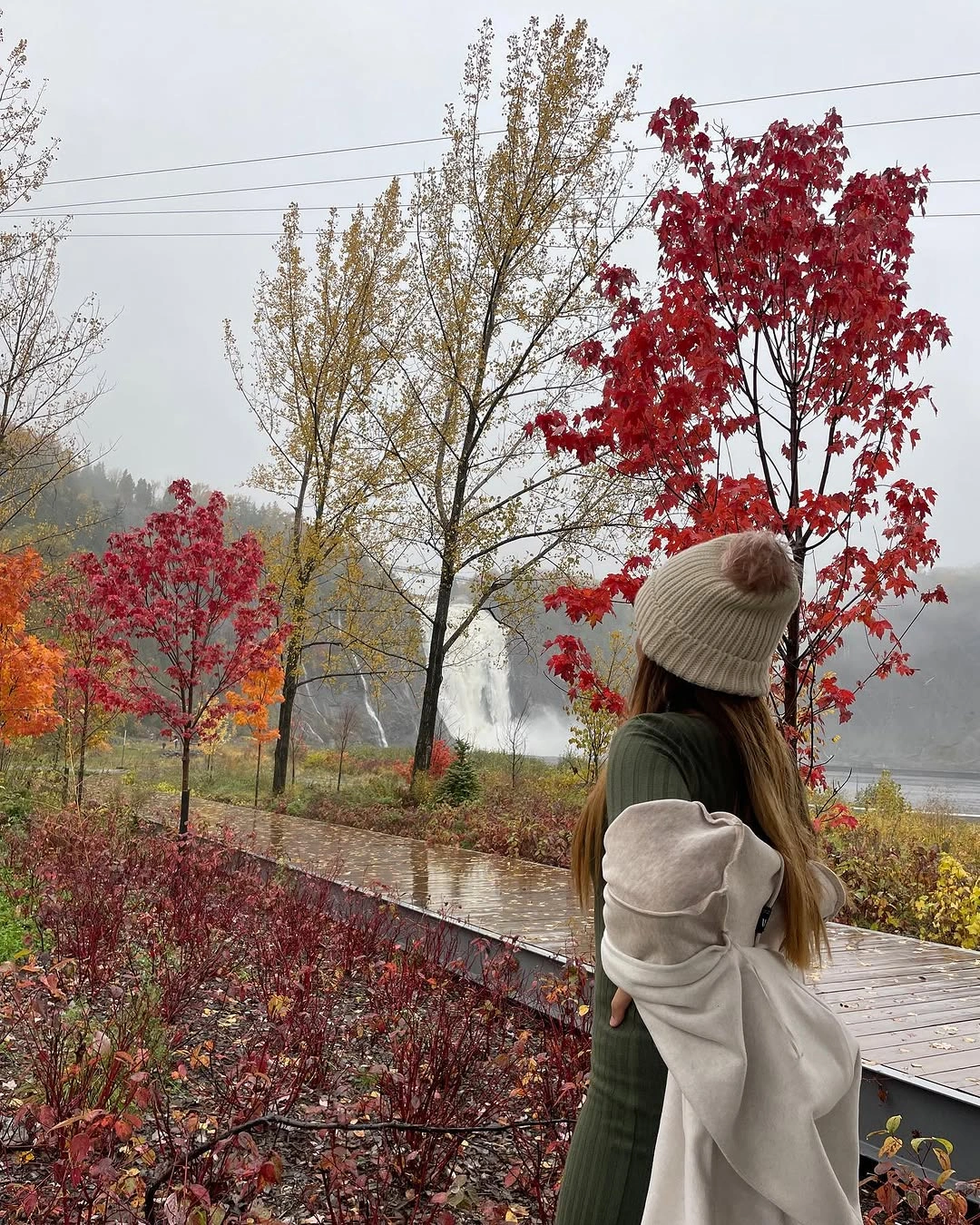 fall travel outfits 2026 Cozy Knit Dresses for Scenic Autumn Getaways