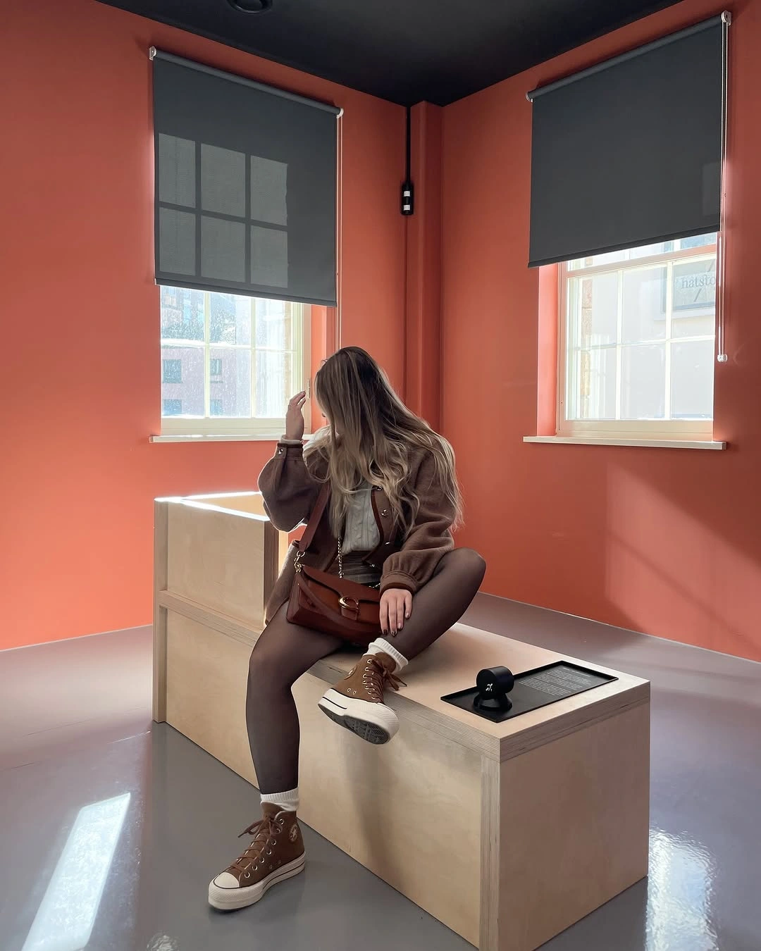 fall travel outfits 2026 Warm Earth Tones for Cozy Autumn City Escapes