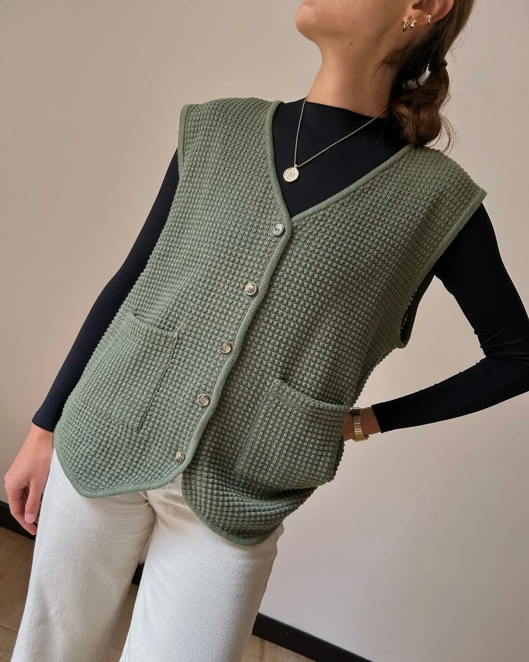 fall vest outfits for women 2026 Olive Green Knitted Vest for Everyday Minimalism