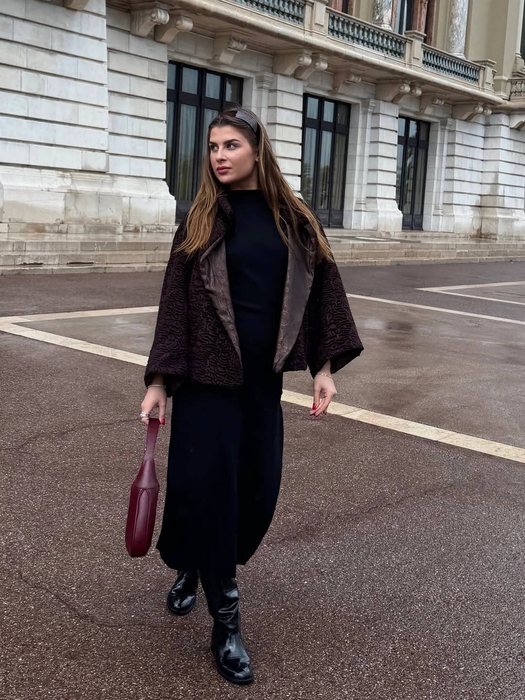 modest fall outfits 2026 Dark Monochrome Layers That Never Go Out of Style