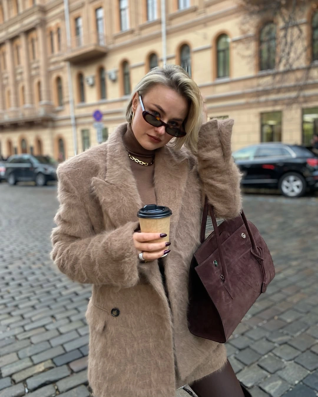 modest fall outfits 2026 Soft Neutral Layers That Always Feel Effortlessly Expensive