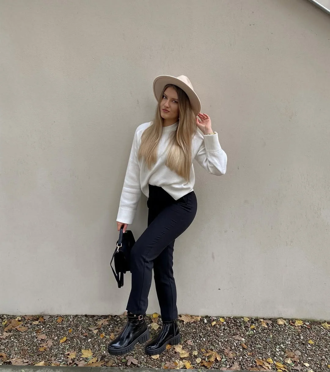 New trends: fall fashion 2026 Minimal Black And White Outfits Are Quietly Dominating Everyday Fall Style