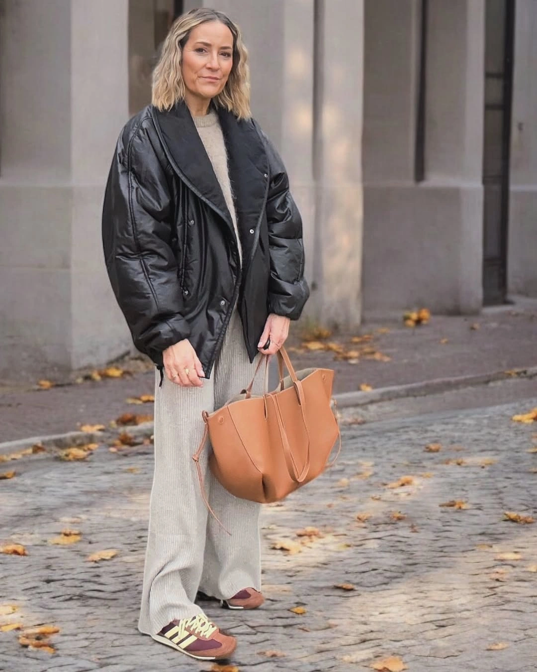 nice fall outfits 2026 Soft Neutral Layers That Always Look Effortlessly Chic