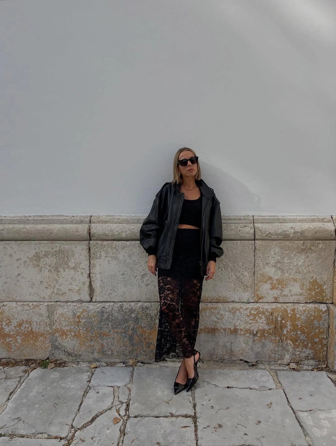 nice fall outfits 2026 Modern Black Layers For An Elegant Evening Look