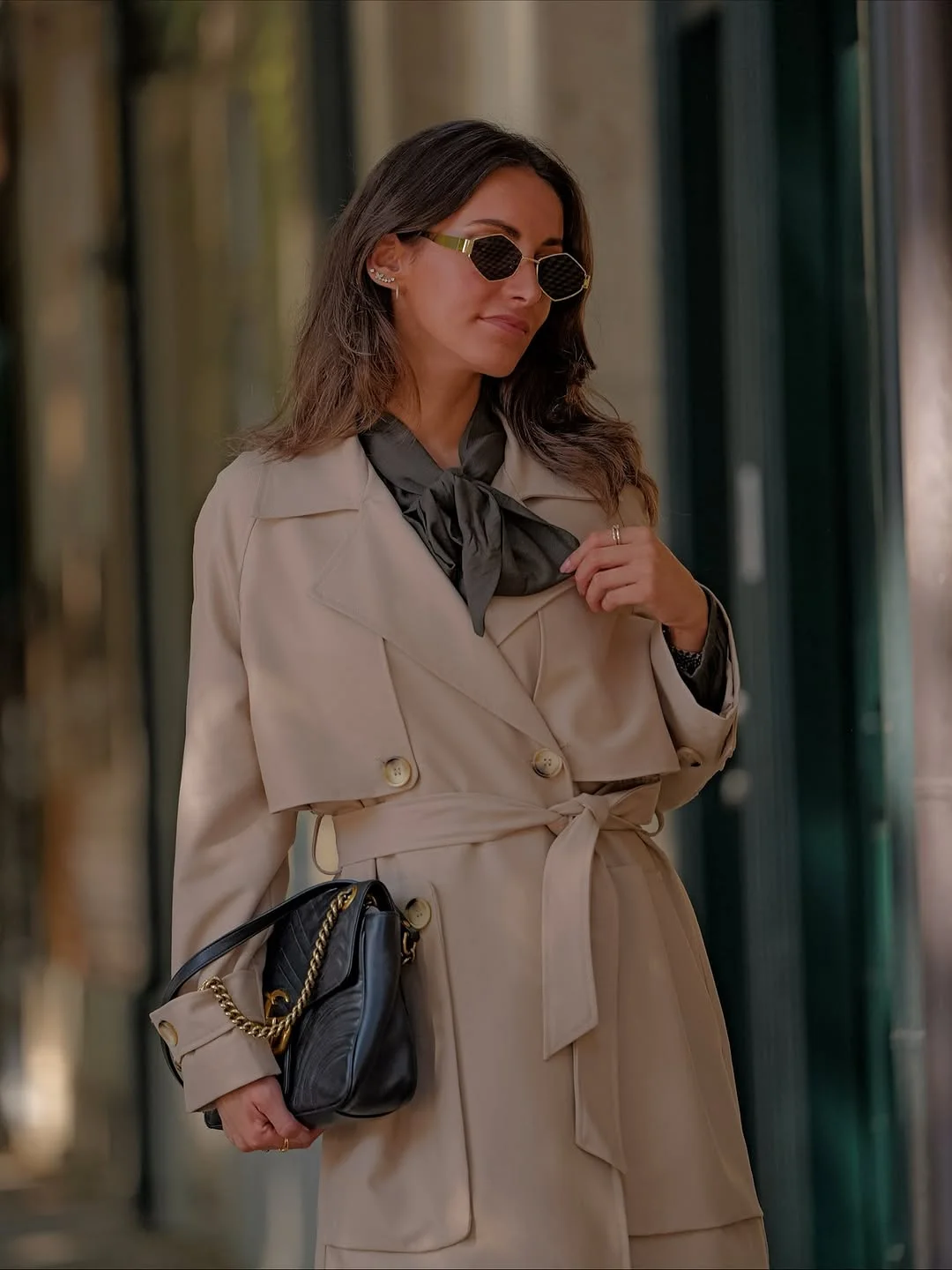 simple fall outfits 2026 A Classic Trench Coat Never Stops Looking Sophisticated