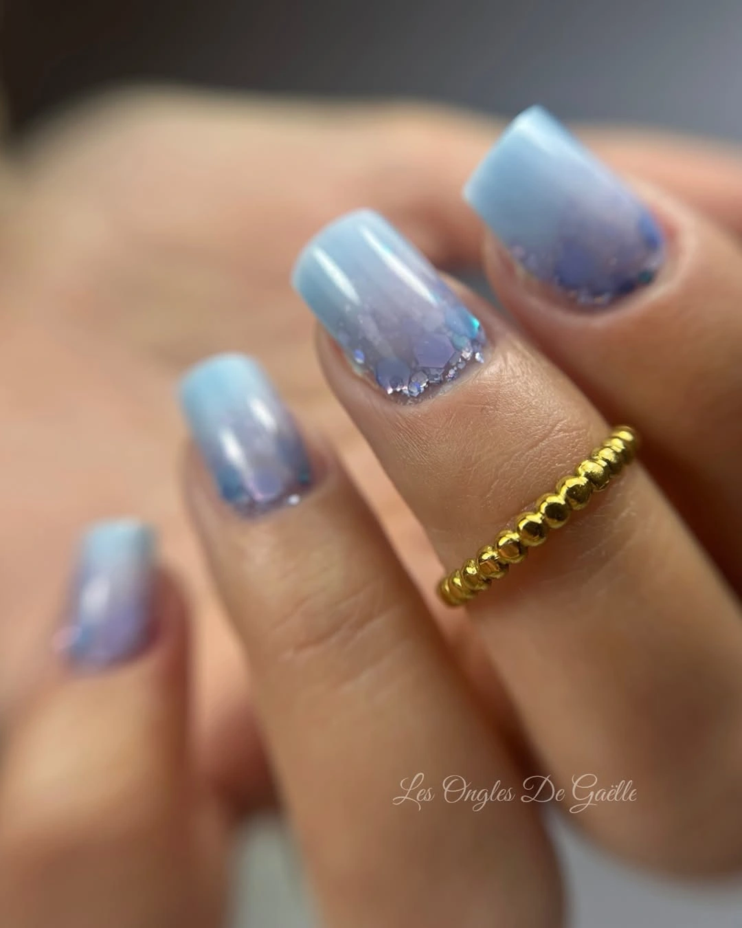 august nails ideas 2026 Dreamy Blue Ombre Nails Inspired by Summer Skies