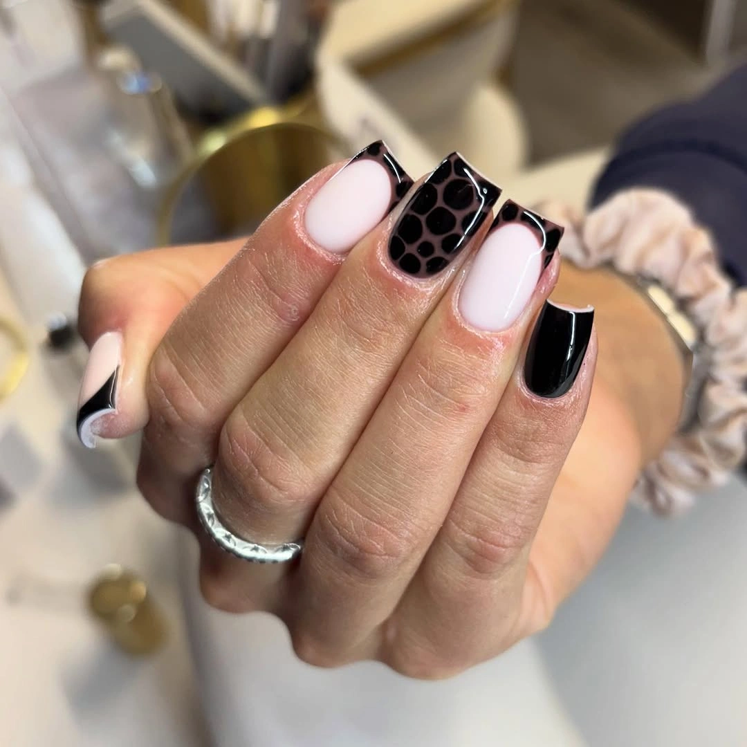 august nails ideas 2026 Modern Black Nails That Make Minimalism Feel Bold