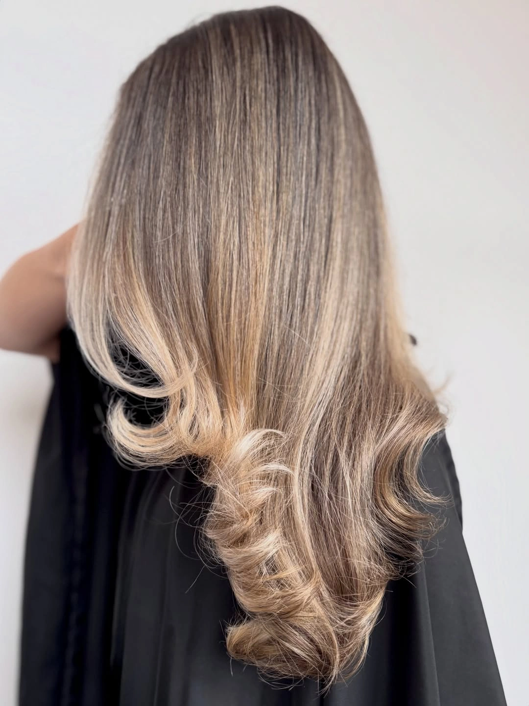 babylights hair ideas Soft Beige Babylights on Long Feathered Layers