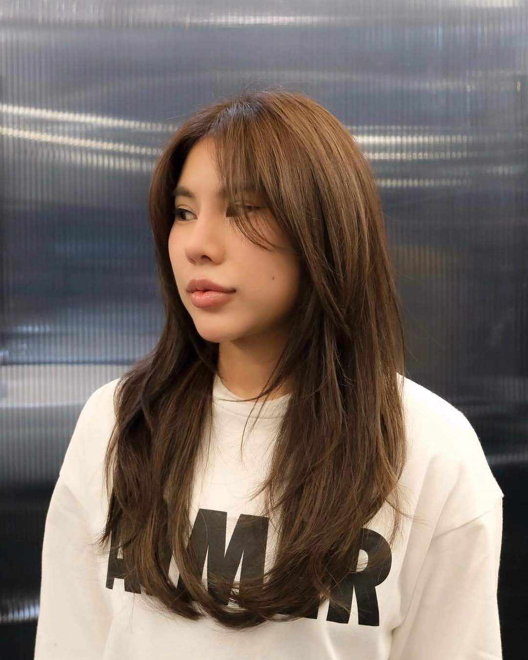 chestnut brown hair color Minimalist Long Layers in Natural Chestnut Brown