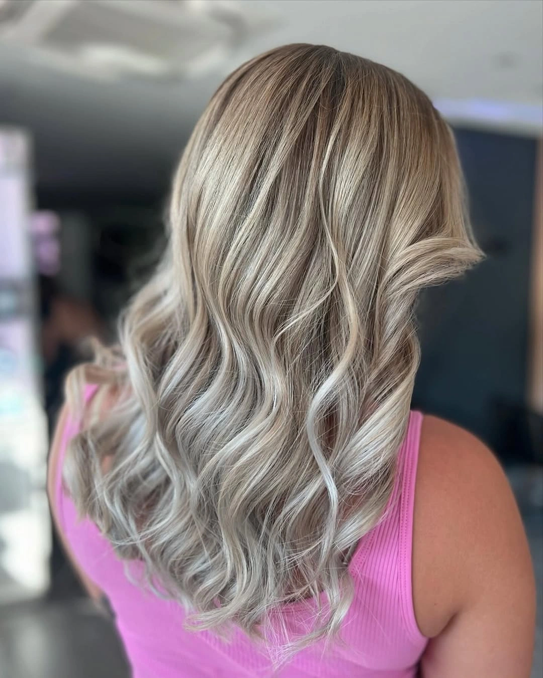 dirty blonde hair color Champagne Dirty Blonde With Airy Beach Waves