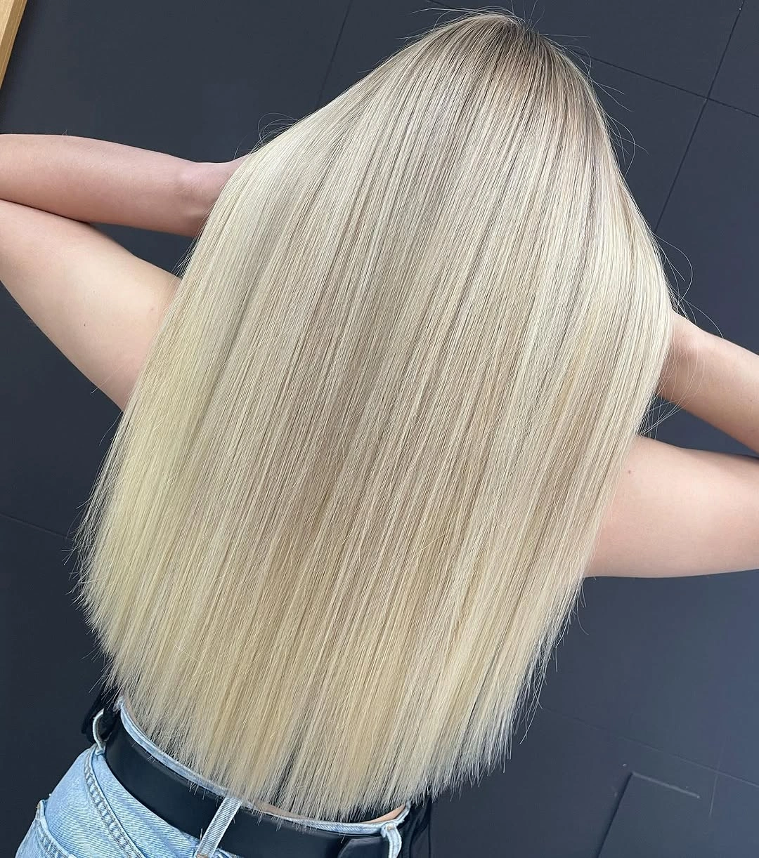 Fall blonde hair colour 2026 Silky Scandinavian Blonde with Glass Hair Shine