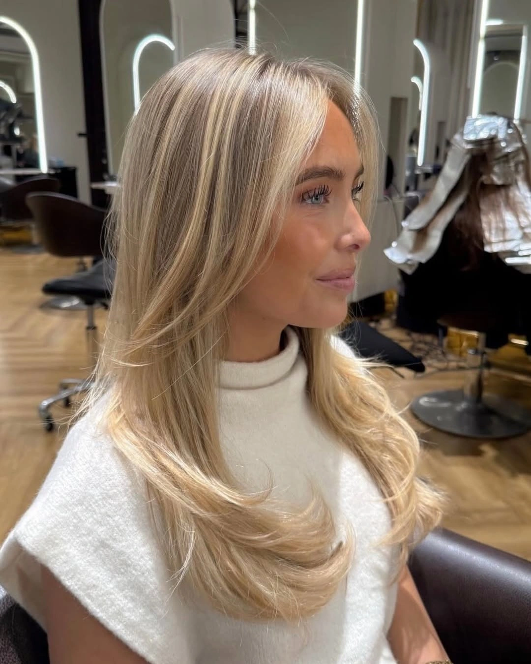 Fall hair colour ideas 2026 Creamy Champagne Blonde That Brightens Fall
