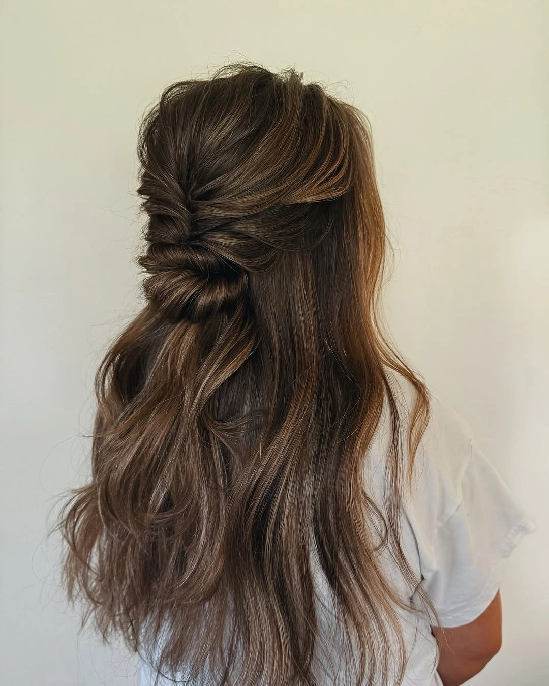 fall hairstyles 2026 Twisted Half-Up Style for Everyday Autumn Romance